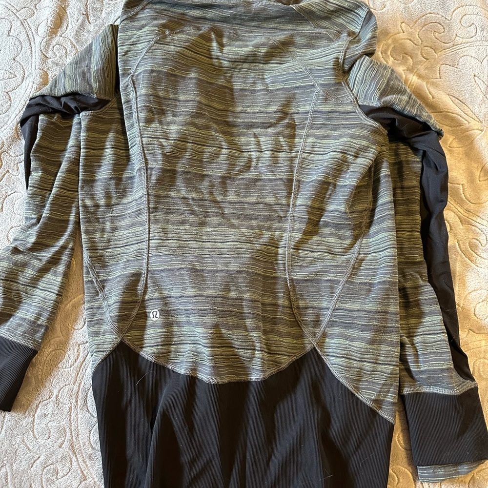 Lululemon Athletica Define Jacket Gray and Black - Picture 3 of 7